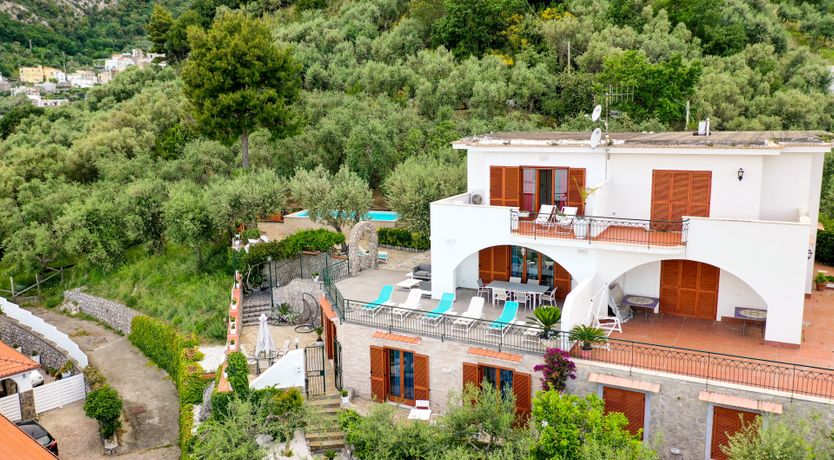 Photo of Li Galli Charm