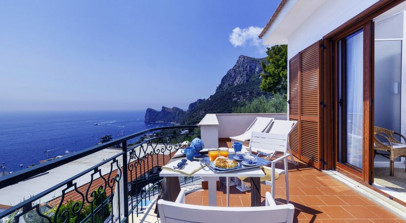 Photo of Li Galli Charm