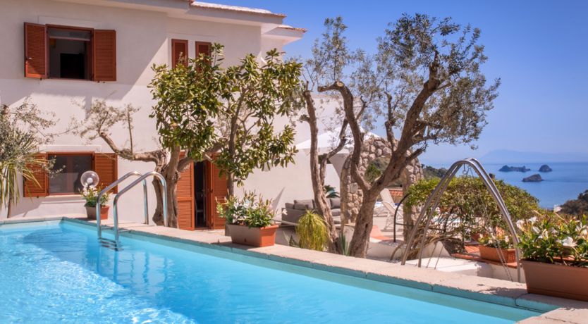 Photo of Li Galli Charm