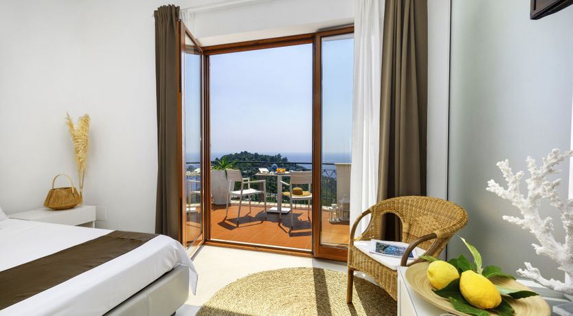 Photo of Li Galli Charm