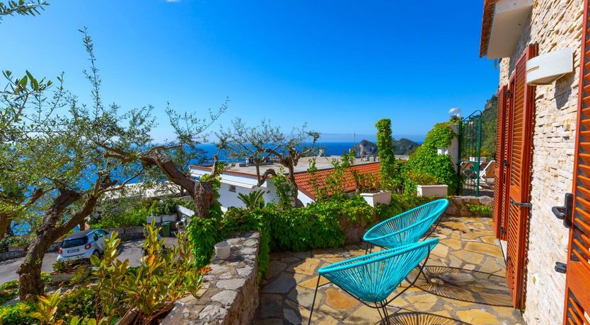 Photo of Li Galli Charm