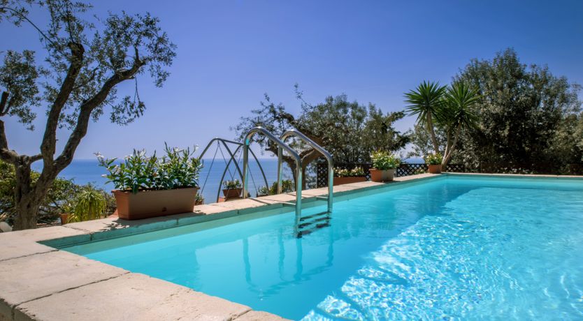 Photo of Li Galli Charm