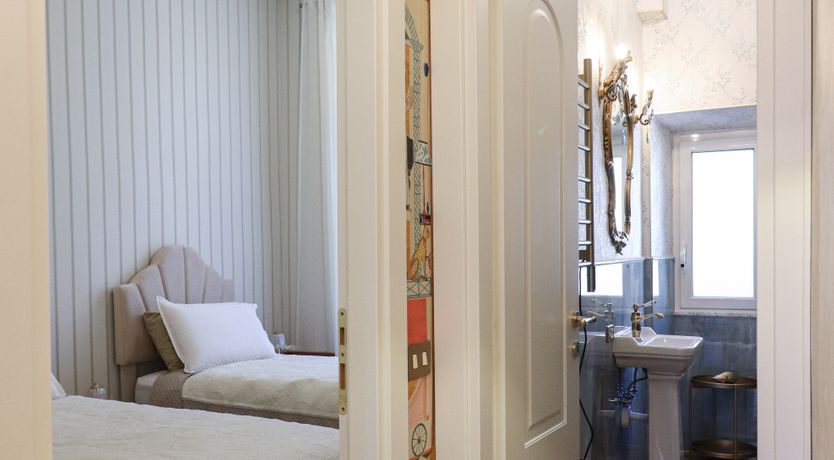 Photo of Art Deco Dwelling