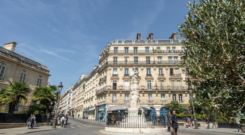 Photo of Elegant Quarters