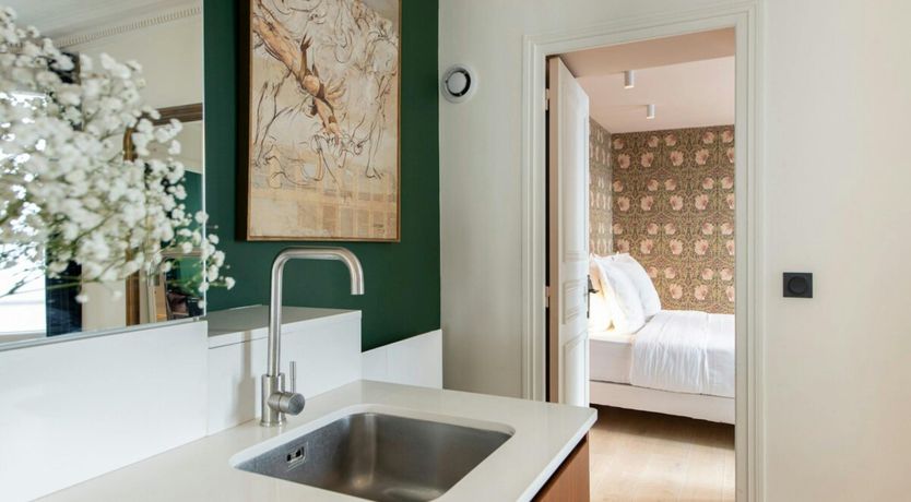 Photo of Elegant Quarters