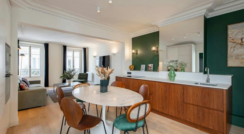 Photo of Elegant Quarters