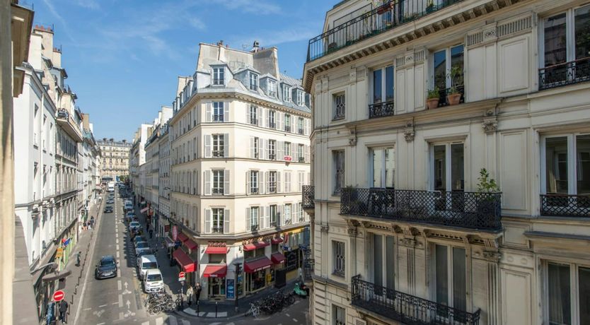 Photo of Elegant Quarters