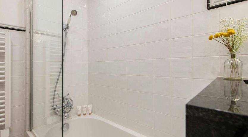 Photo of Elegant Quarters