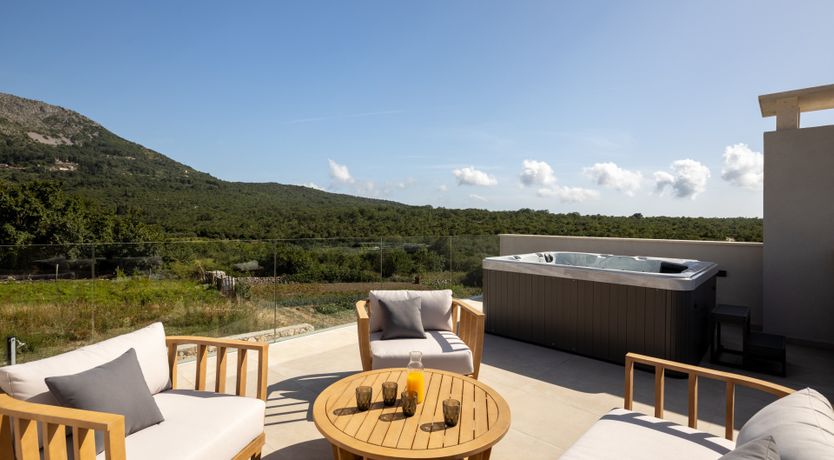 Photo of Cliff & Jewel