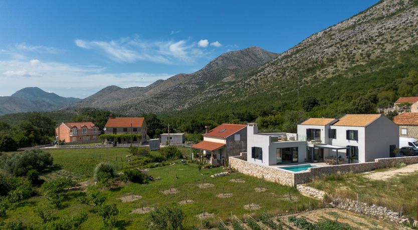 Photo of Cliff & Jewel