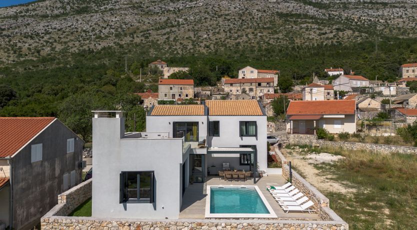 Photo of Cliff & Jewel