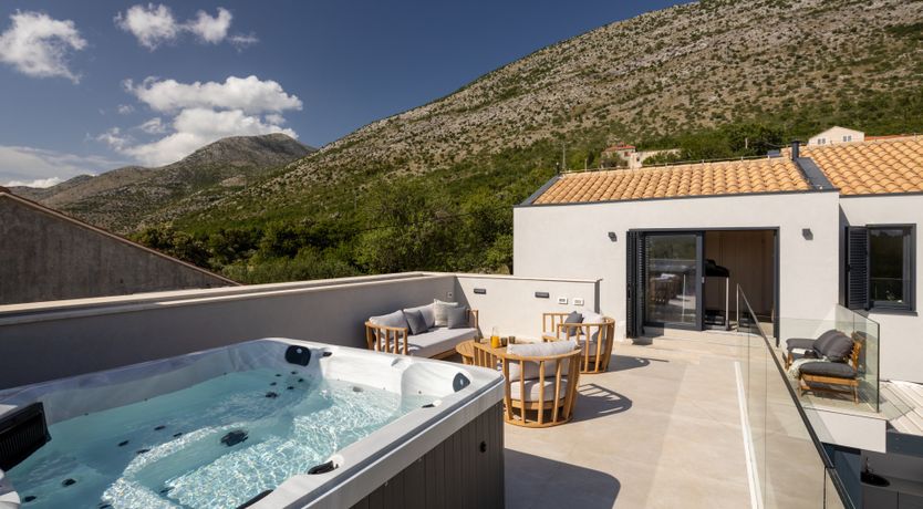 Photo of Cliff & Jewel