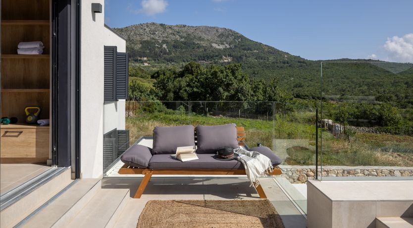 Photo of Cliff & Jewel