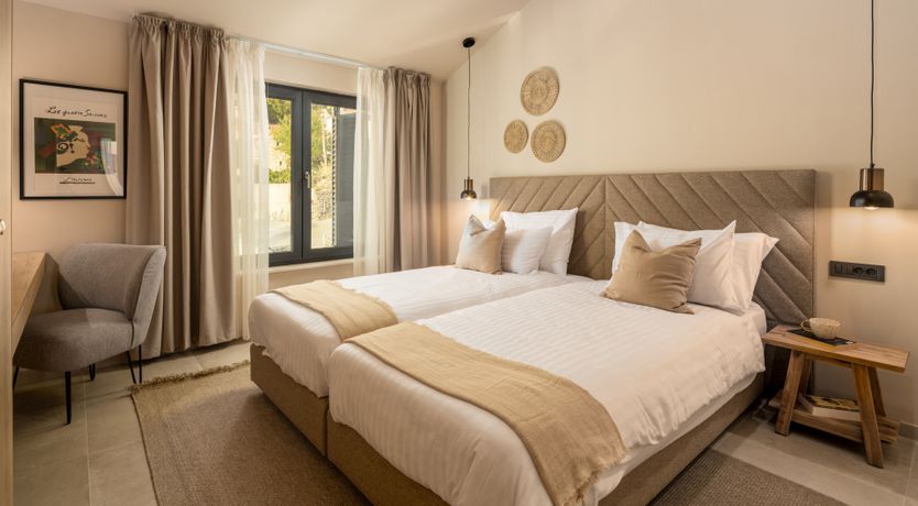 Photo of Cliff & Jewel