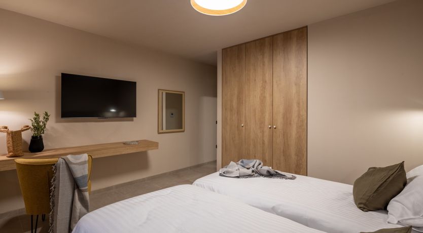 Photo of Cliff & Jewel