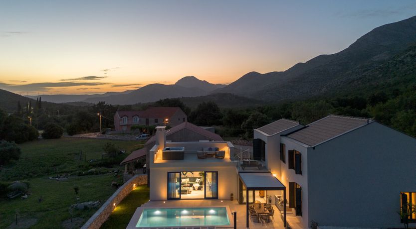 Photo of Cliff & Jewel