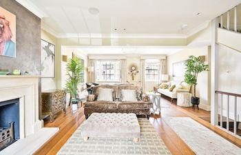 Chelsea Townhouse Holiday Home