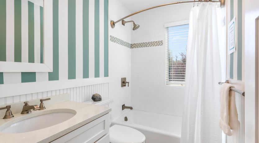 Photo of Racquet & Relax