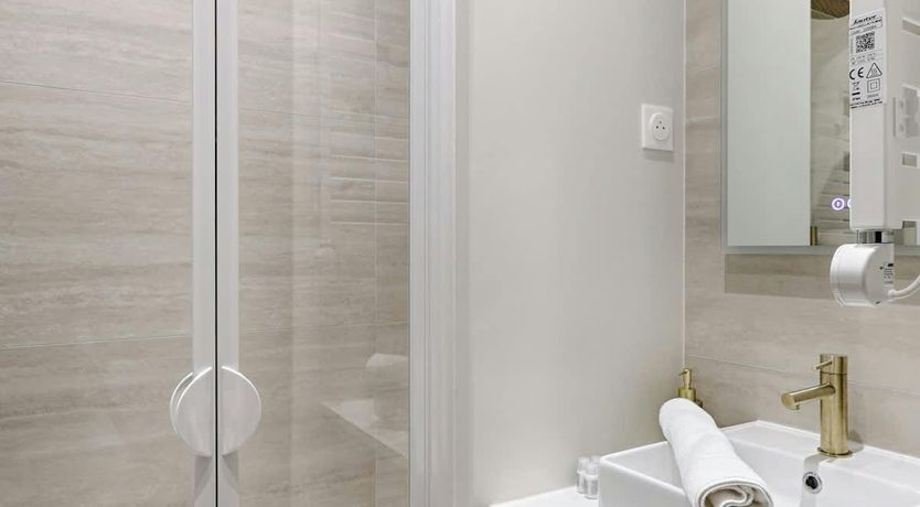 Photo of Romantic Pearl