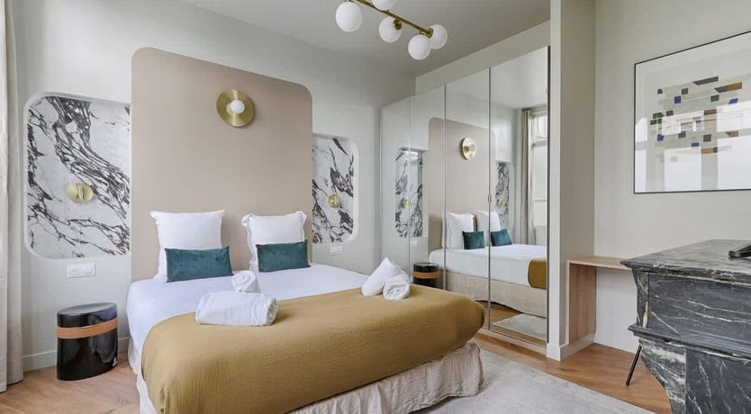 Photo of Romantic Pearl