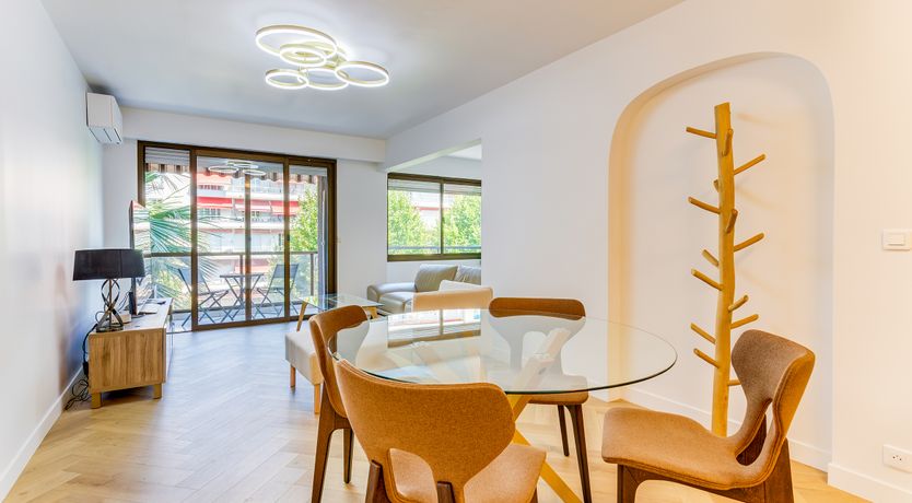 Photo of The Azure Jewel