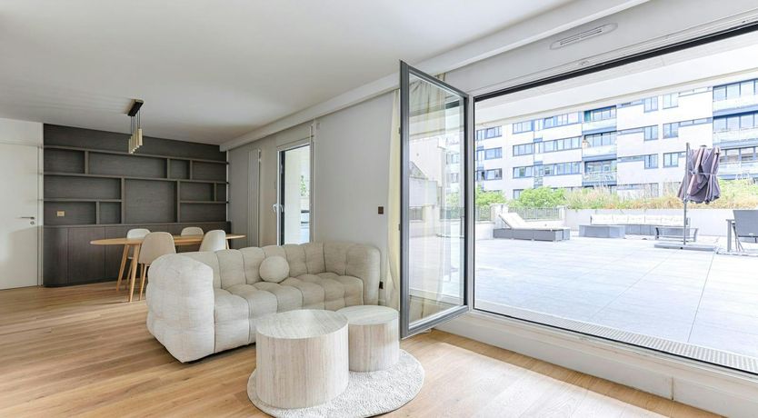 Photo of A Parisian Jewel