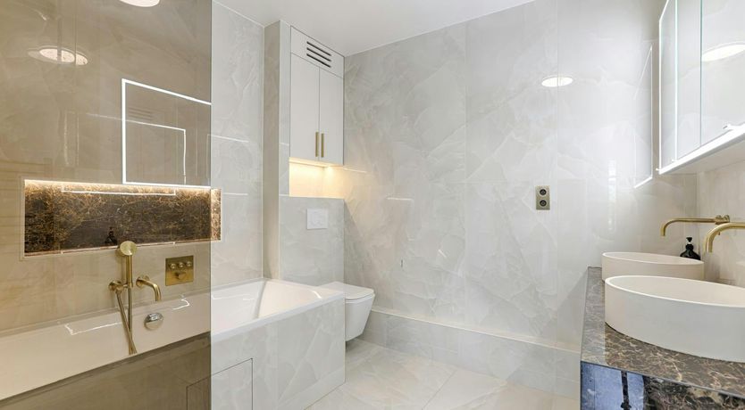 Photo of A Parisian Jewel