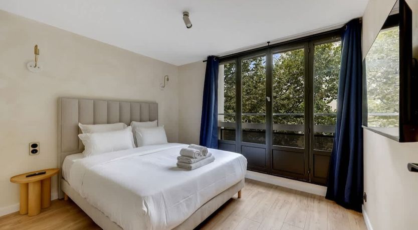 Photo of Notes From Neuilly