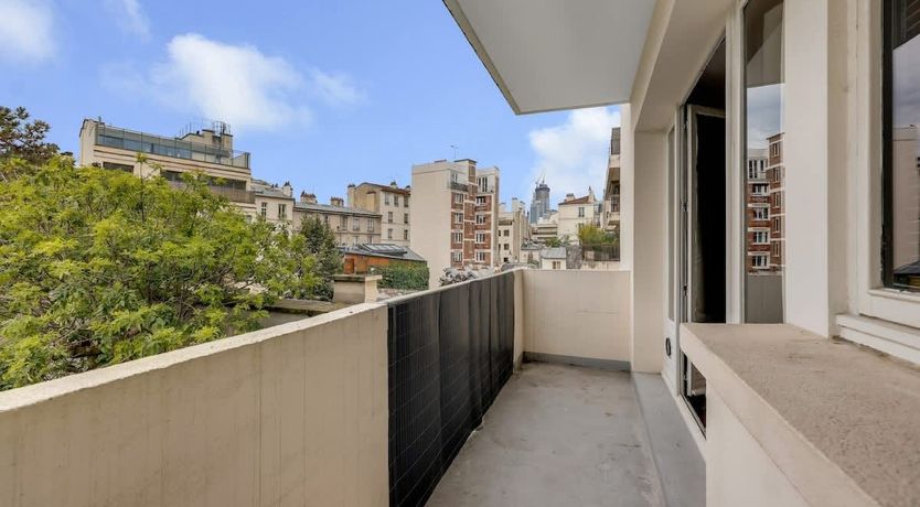 Photo of Notes From Neuilly