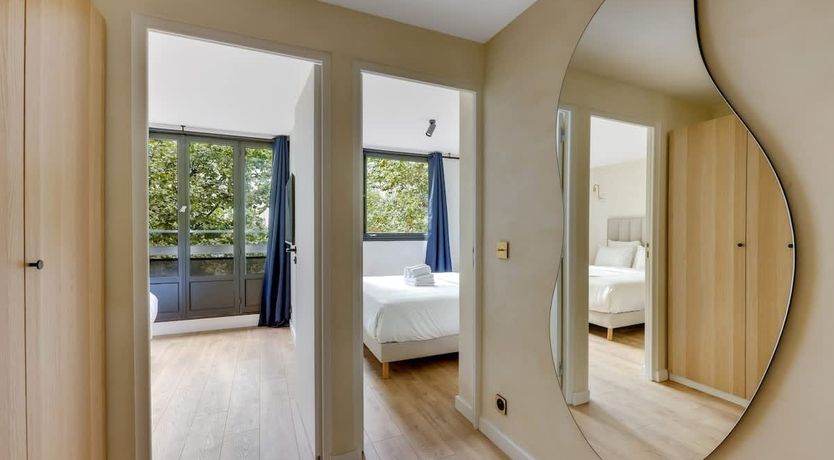 Photo of Notes From Neuilly