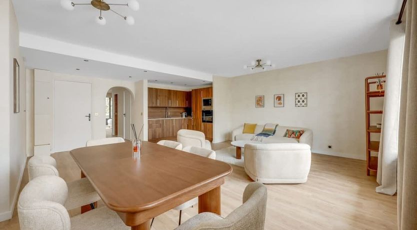 Photo of Grand Parisian Story