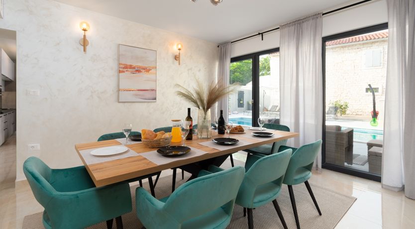 Photo of Ivory Village