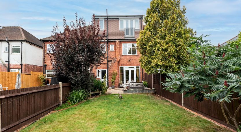 Photo of Greenwich Sky