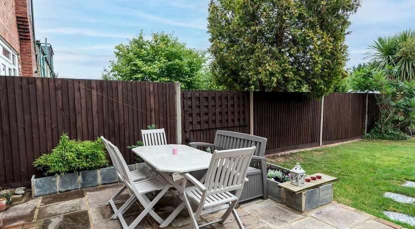 Photo of Greenwich Sky