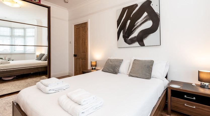 Photo of Greenwich Sky