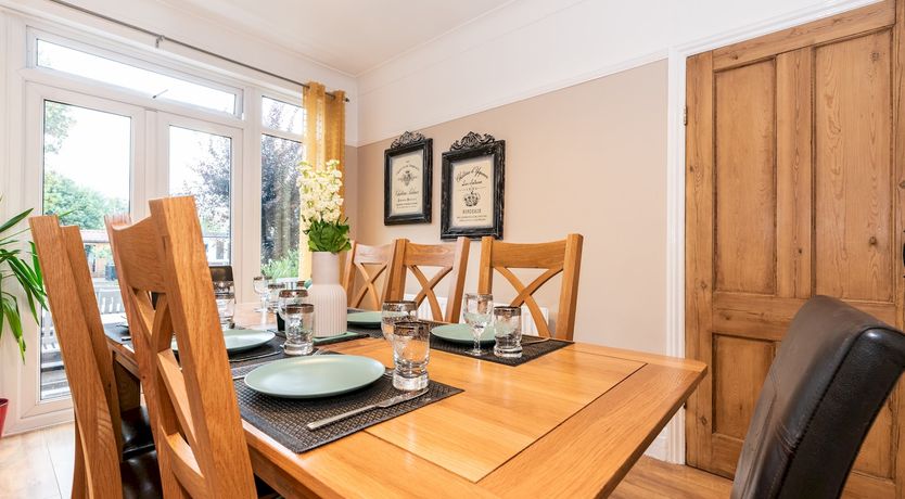 Photo of Greenwich Sky