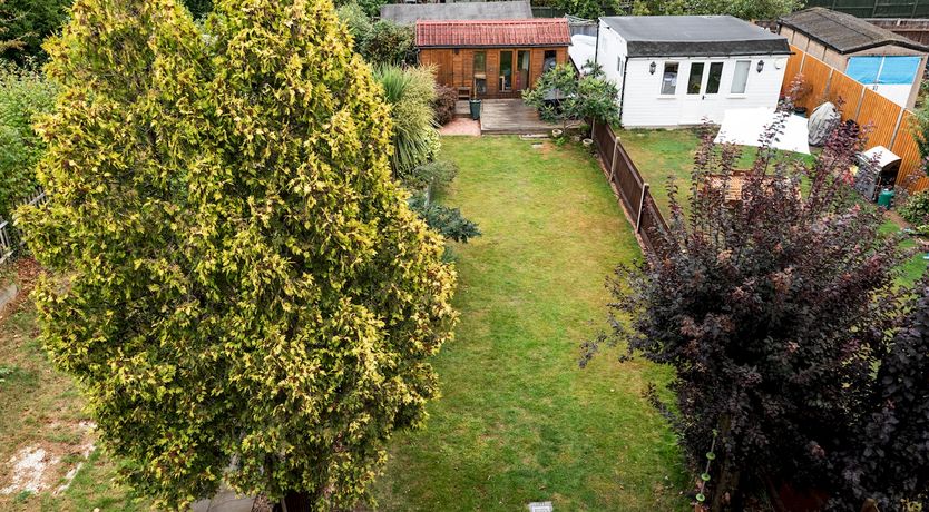 Photo of Greenwich Sky