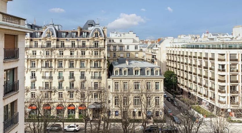 Photo of Fine Avenue