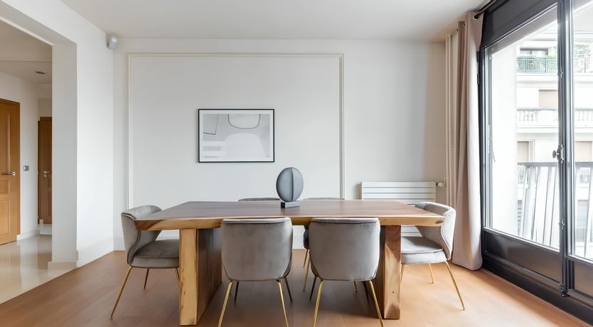 Photo of Fine Avenue