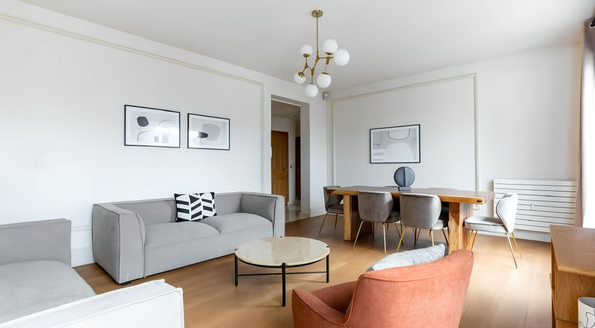 Photo of Fine Avenue