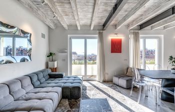 The Modern Path Holiday Home