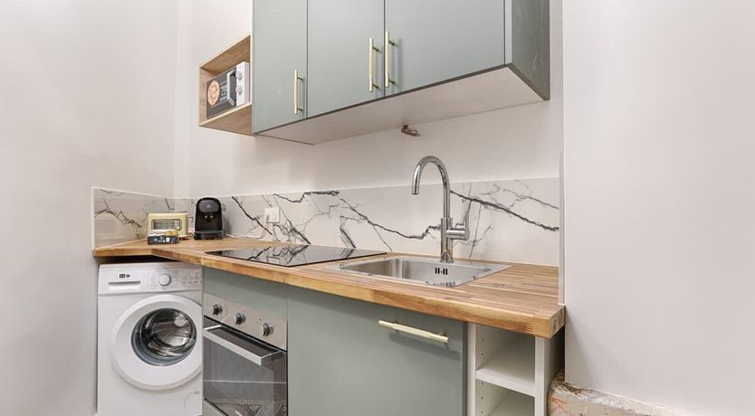 Photo of A Parisian Walk