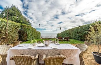 A Coastal Jewel Holiday Home
