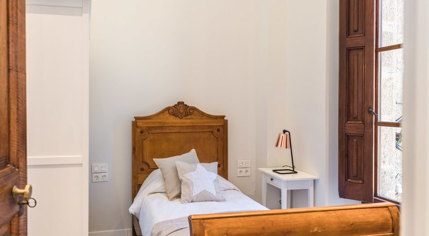 Photo of Castle and Chapel