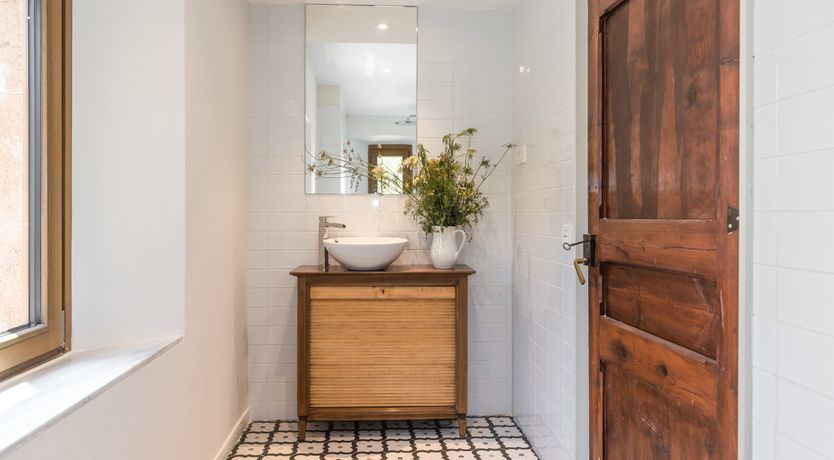 Photo of Castle and Chapel