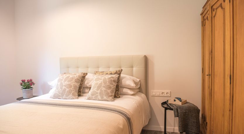 Photo of Castle and Chapel