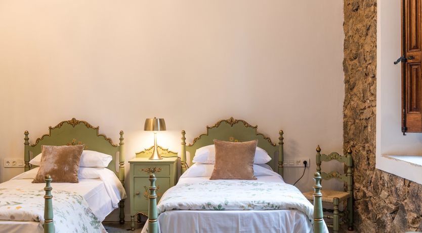 Photo of Castle and Chapel