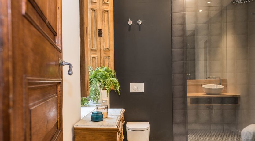 Photo of Castle and Chapel