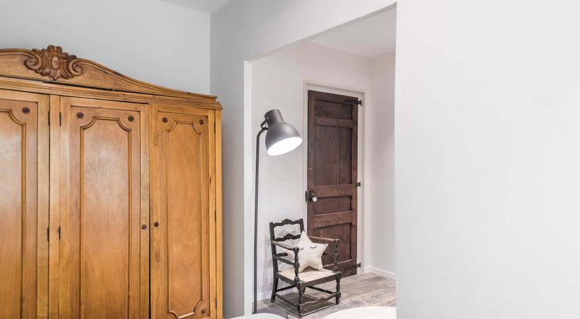 Photo of Castle and Chapel