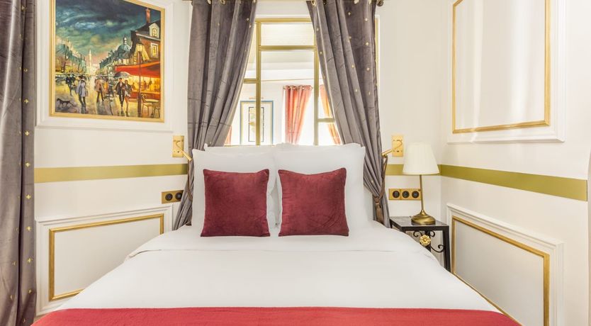 Photo of Louvre Royal